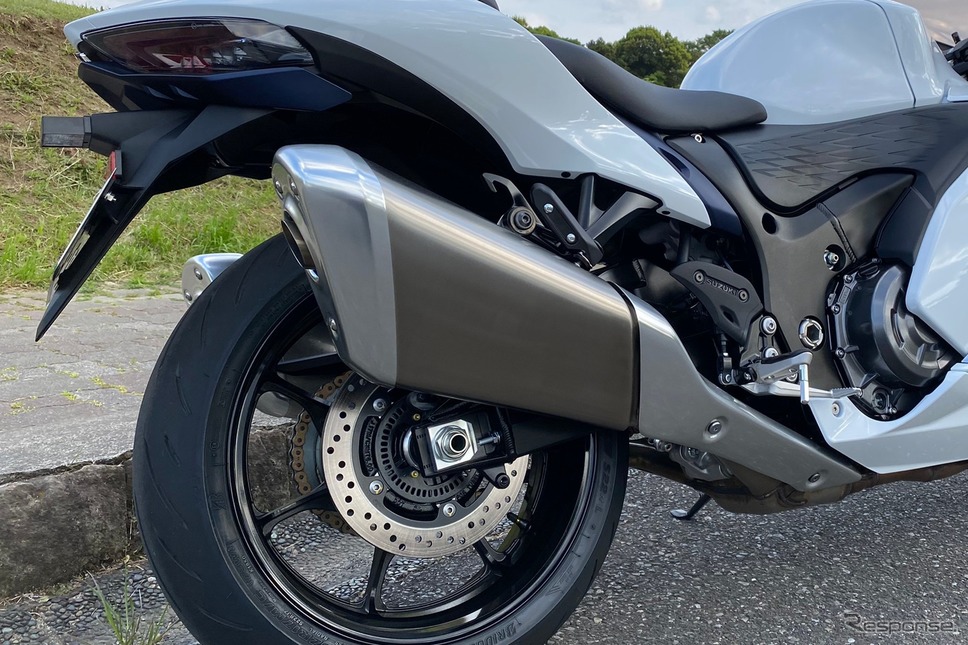 スズキ ハヤブサ 新型《写真撮影 WITH ME》