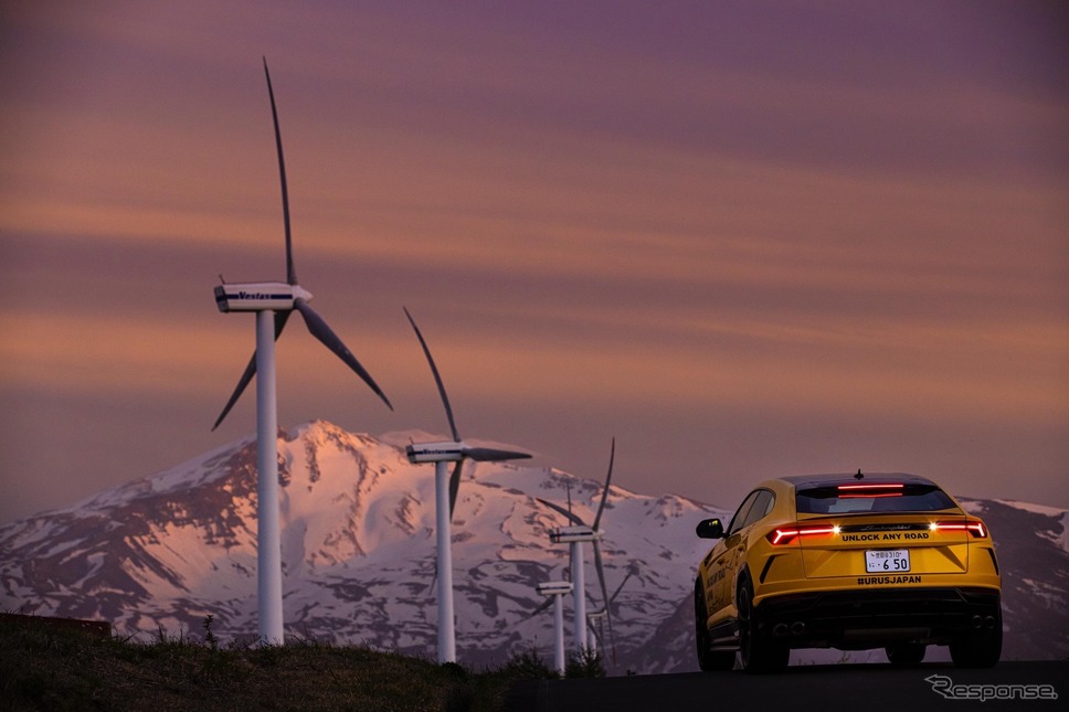 「UNLOCK ANY ROAD JAPAN」(秋田県:仁賀保高原風力発電所)《photo by Lamborghini》