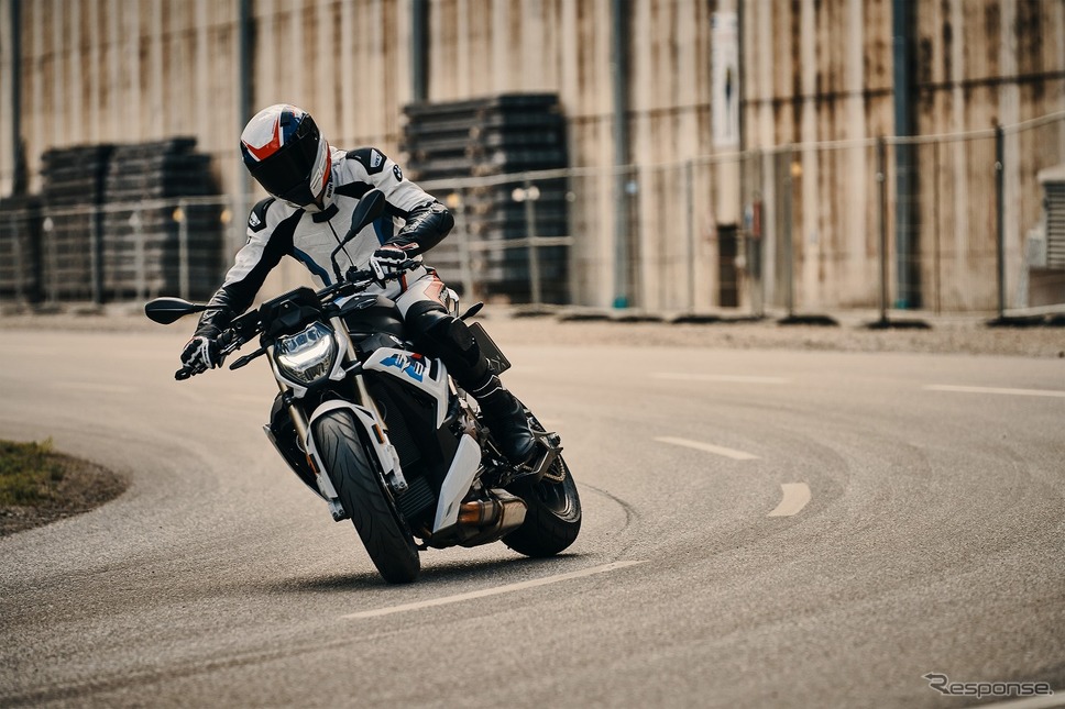BMW S1000R《写真提供 ビー・エム・ダブリュー》