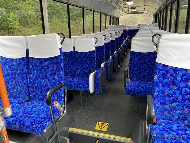 エアロスター前扉仕様車(撮影用特別仕様車)《写真提供 三菱ふそうトラック・バス》
