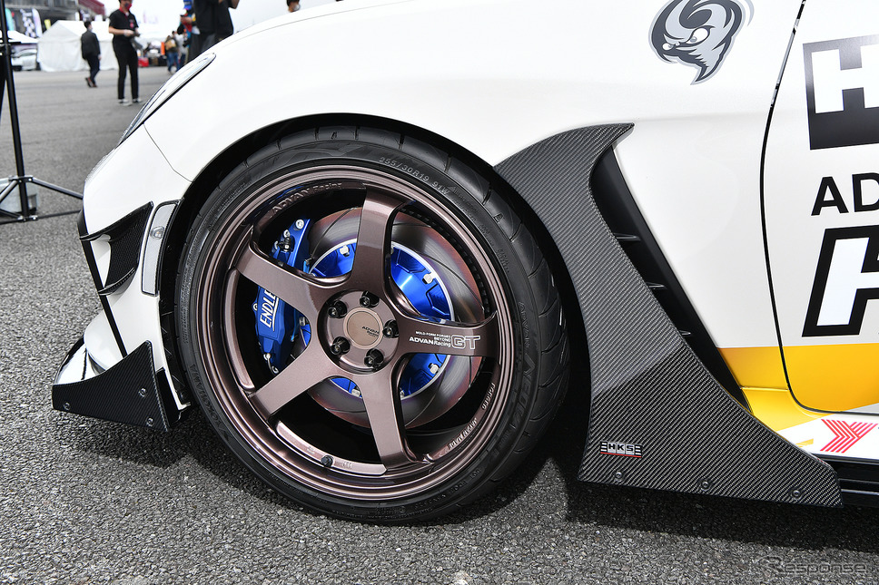 HKSのアフターパーツ、新型 86 コンセプトはファン投票2冠達成!…感じるパワー、魅せるエアロを意識《PHOTO:土屋勇人》