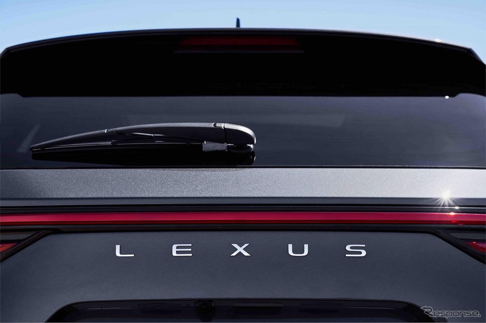 レクサスNX新型:NX350 F SPORT《photo by Lexus》