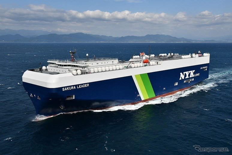 日本郵船が発注して新来島豊橋造船で2020年10月に竣工した、日本初のLNG燃料自動車専用船 SAKURA LEADER。《写真提供 日本郵船》
