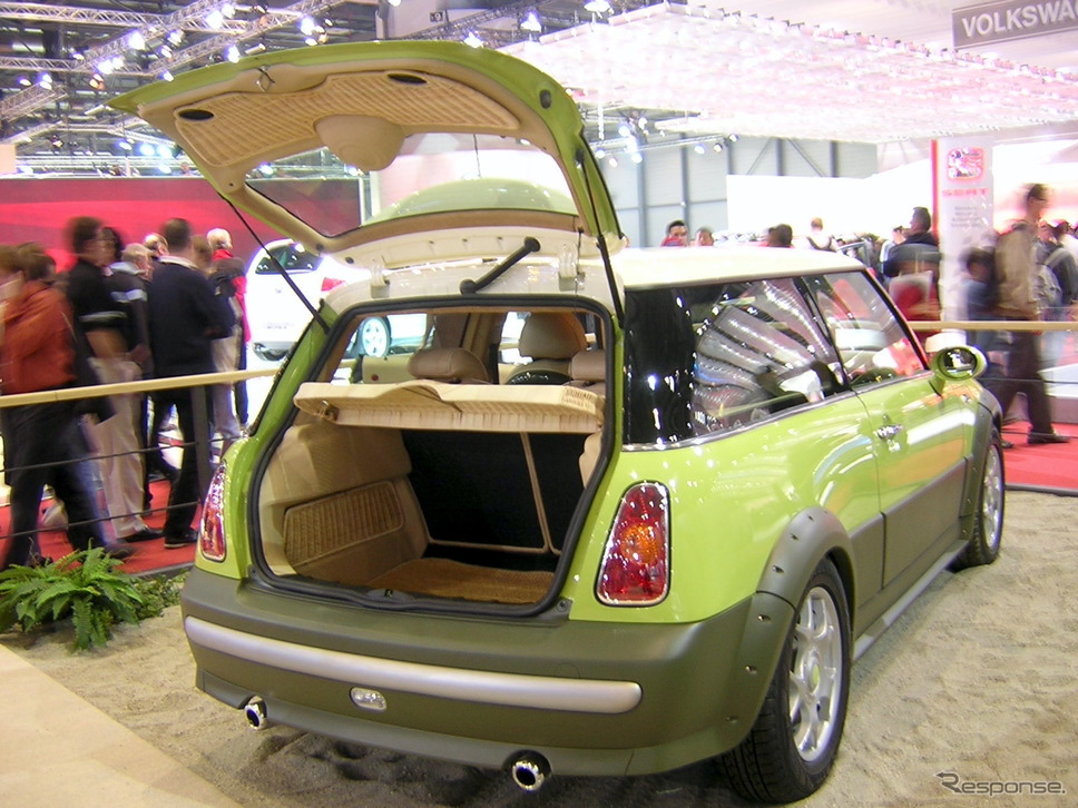 カスターニャSUWagon(2003年)《photo by Akio Lorenzo OYA》