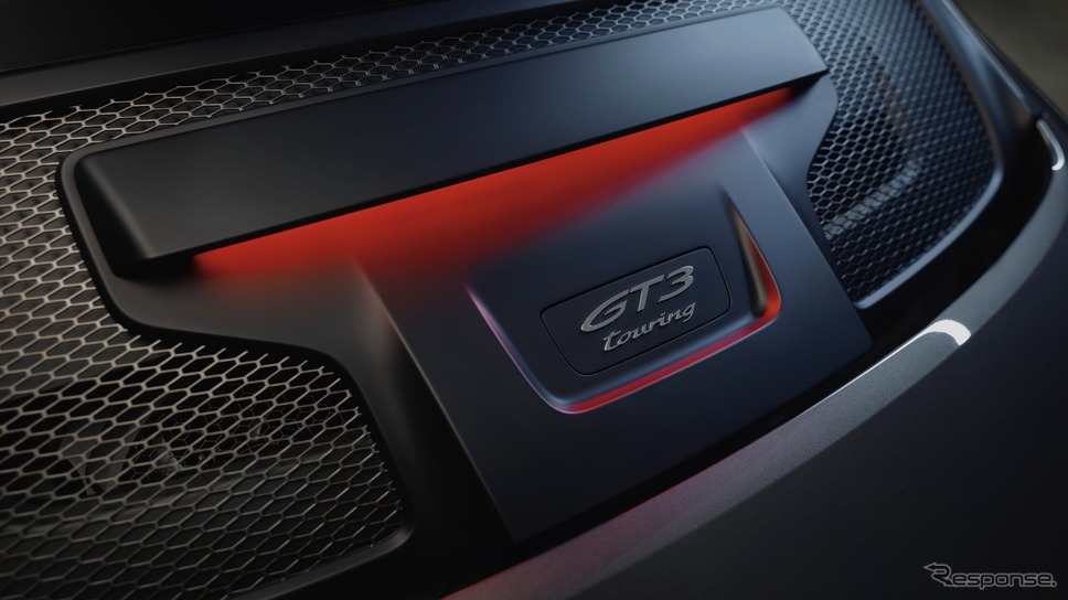 ポルシェ 911 GT3 新型の「ツーリングパッケージ」《photo by Porsche》