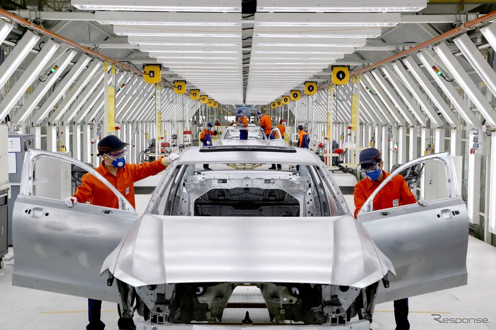 ボルボカーズの現在の工場の生産ライン《photo by Volvo Cars》