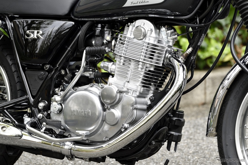 ヤマハ SR400 Final Edition(ダークグレーメタリックN)《写真撮影 雪岡直樹》