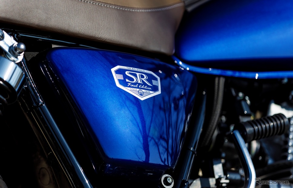 ヤマハ SR400 Final Edition(ダルパープリッシュブルーメタリック)《写真提供 ヤマハ発動機》