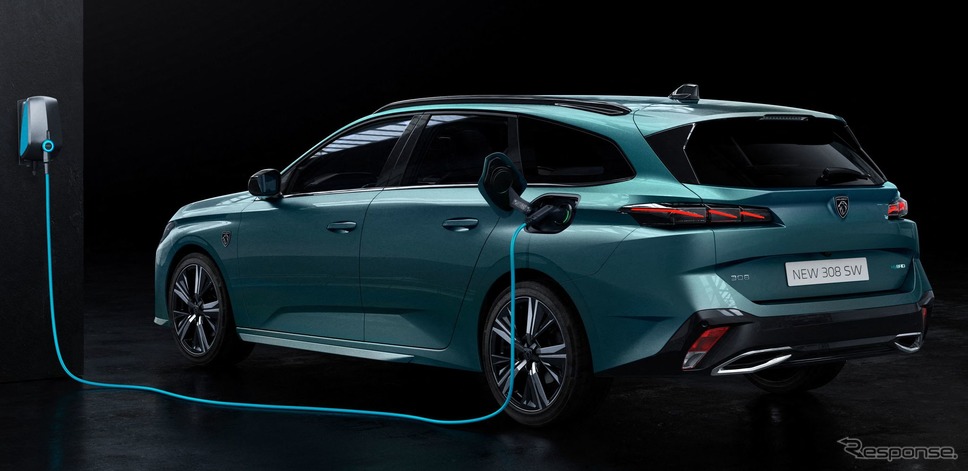 プジョー308SW新型のPHV《photo by Peugeot》