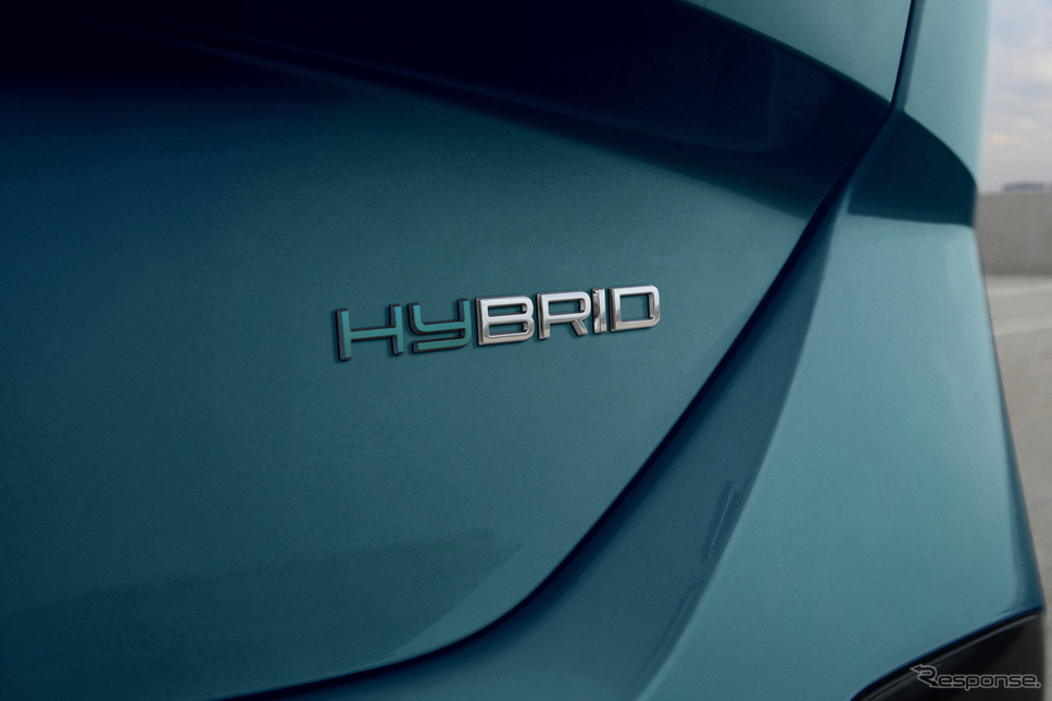 プジョー308SW新型のPHV《photo by Peugeot》