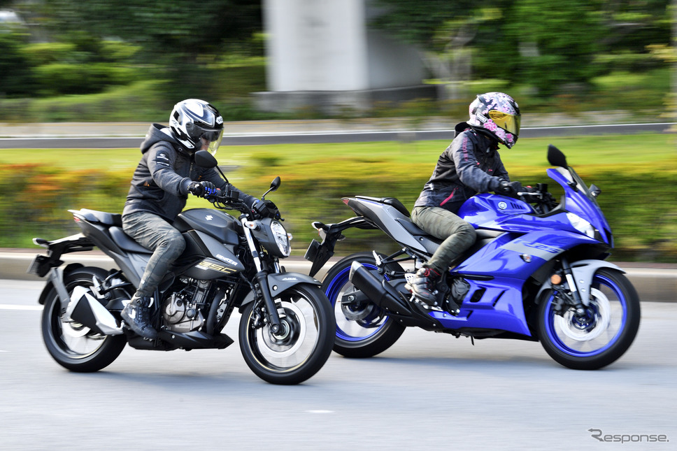 スズキ ジクサー250(左)とヤマハ YZF-R25 (右)《写真撮影 雪岡直樹》