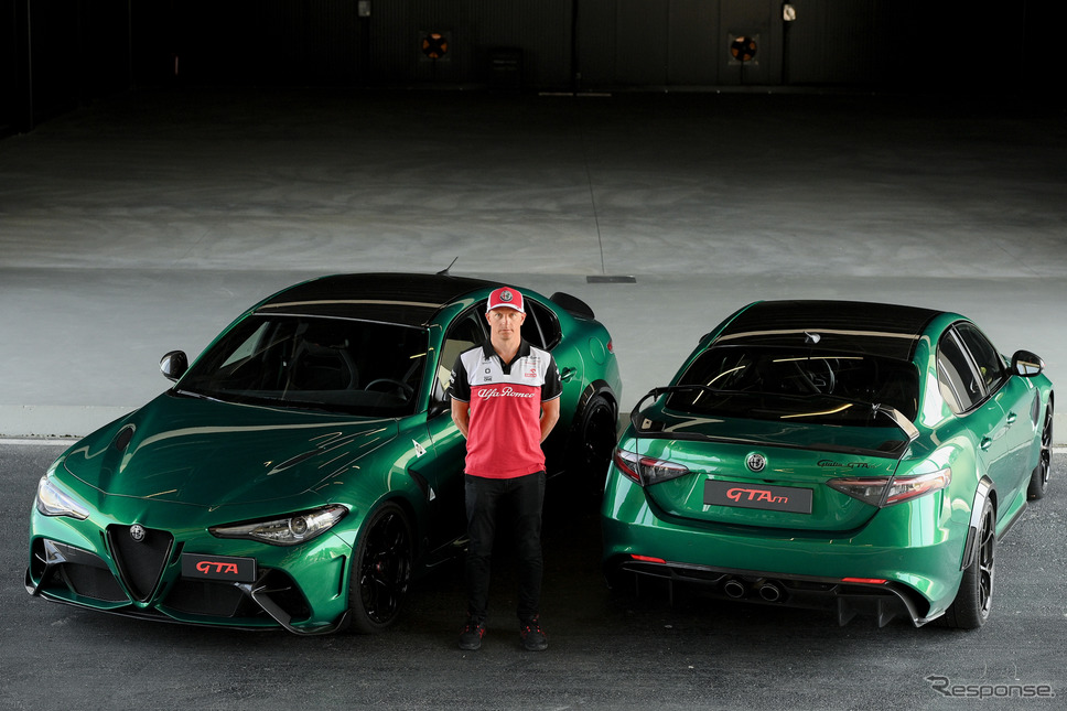 アルファロメオ・ジュリア GTA / GTAm 新型とキミ・ライコネン選手《photo by Alfa Romeo》