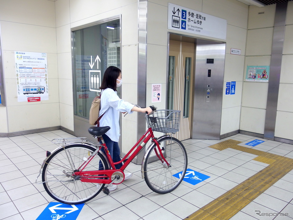 西武多摩川線サイクルトレイン(武蔵堺駅デモ)《写真撮影 高木啓》