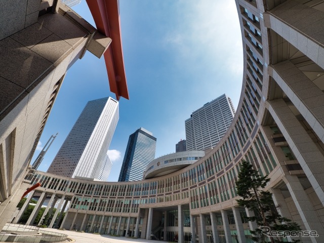 東京都議会議事堂《写真提供 写真AC》