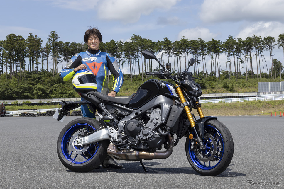 ヤマハ MT-09 SPと鈴木大五郎氏《写真撮影 郡大二郎》