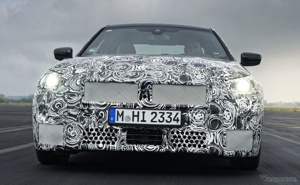 BMW 2シリーズ・クーペ 次期型のプロトタイプ《photo by BMW》