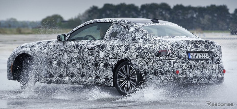 BMW 2シリーズ・クーペ 次期型のプロトタイプ《photo by BMW》