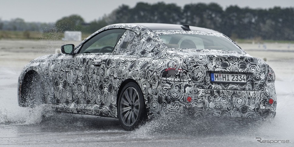 BMW 2シリーズ・クーペ 次期型のプロトタイプ《photo by BMW》