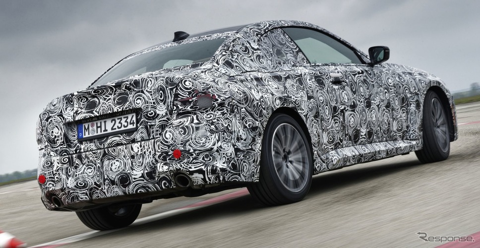BMW 2シリーズ・クーペ 次期型のプロトタイプ《photo by BMW》