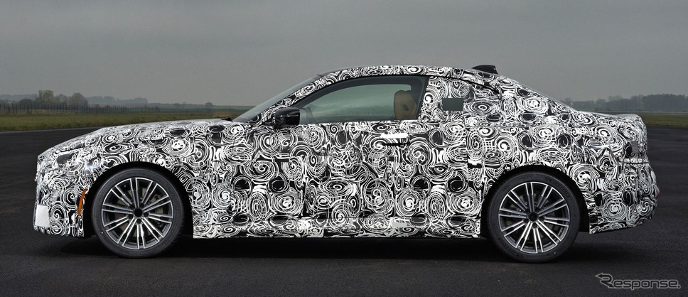 BMW 2シリーズ・クーペ 次期型のプロトタイプ《photo by BMW》