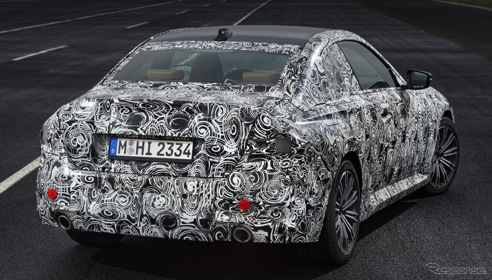 BMW 2シリーズ・クーペ 次期型のプロトタイプ《photo by BMW》