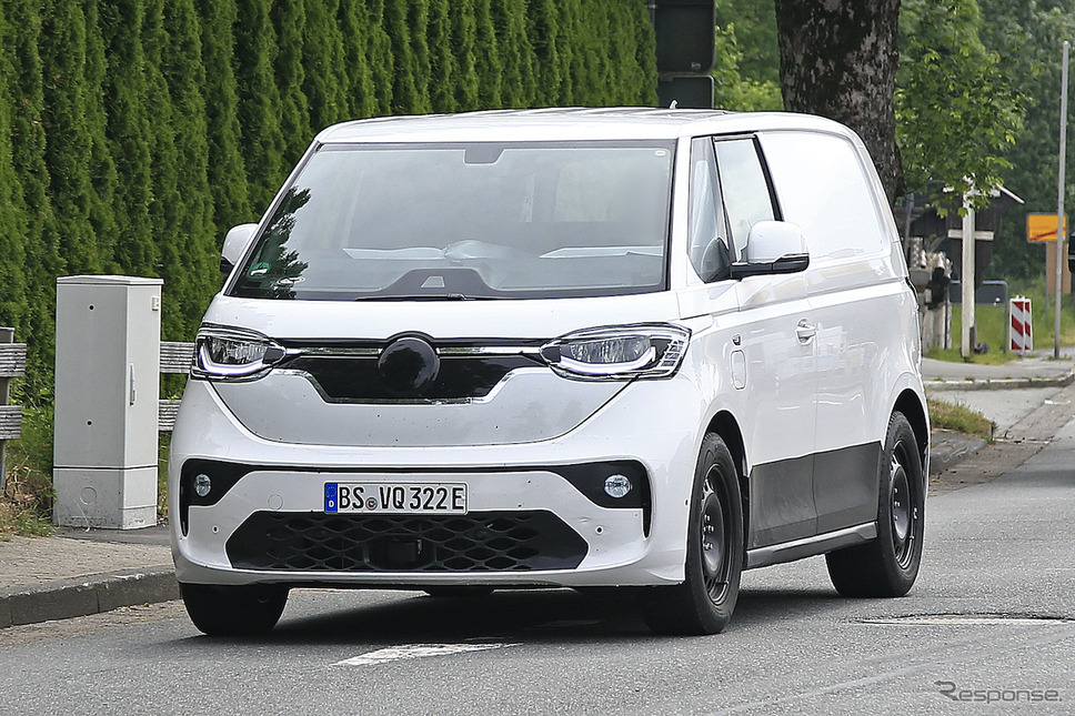 VW ID. BUZZ 市販型プロトタイプ(スクープ写真)《APOLLO NEWS SERVICE》