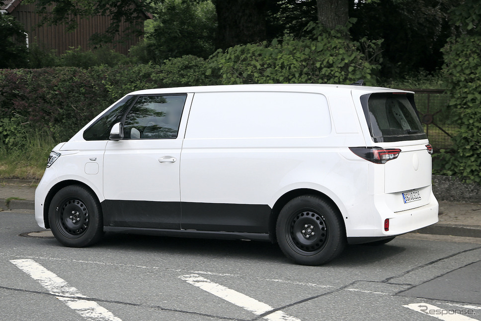 VW ID. BUZZ 市販型プロトタイプ(スクープ写真)《APOLLO NEWS SERVICE》