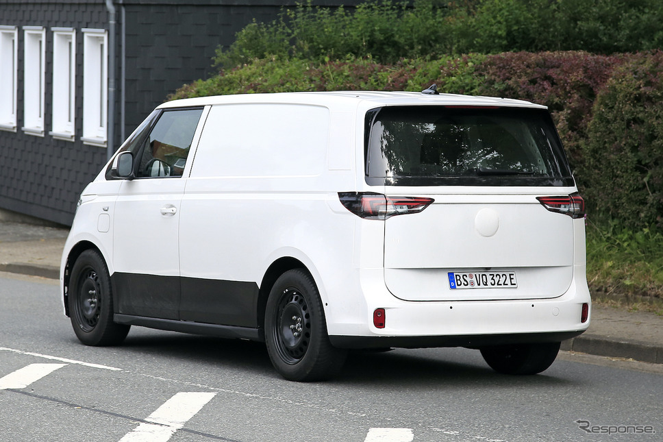 VW ID. BUZZ 市販型プロトタイプ(スクープ写真)《APOLLO NEWS SERVICE》