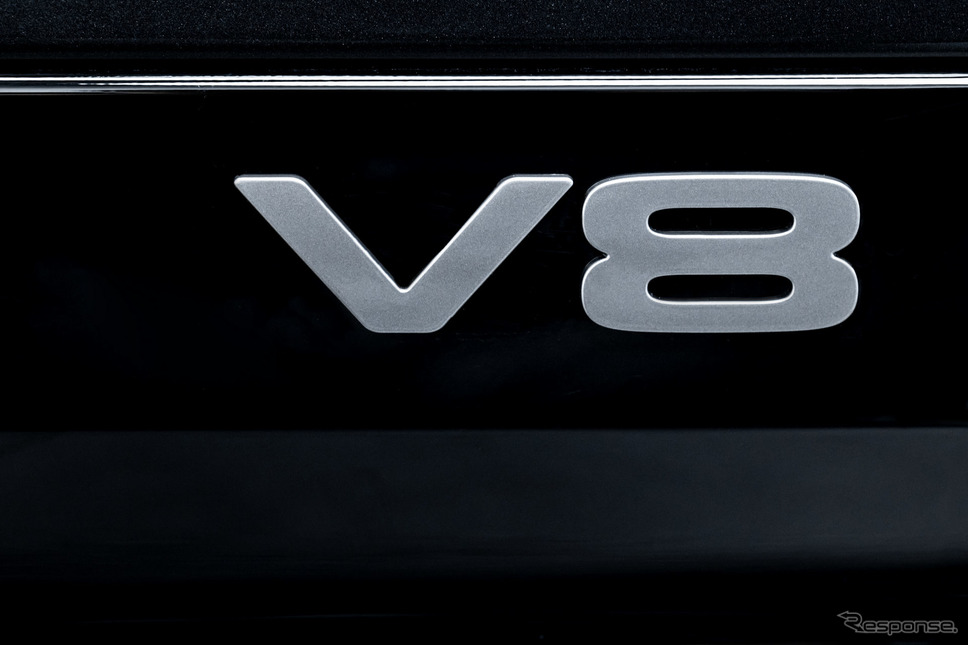 ランドローバー・ディフェンダー V8《photo by Land Rover》