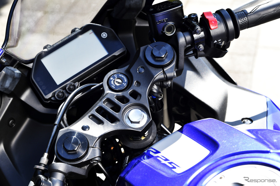 ヤマハ YZF-R25《写真撮影 雪岡直樹》