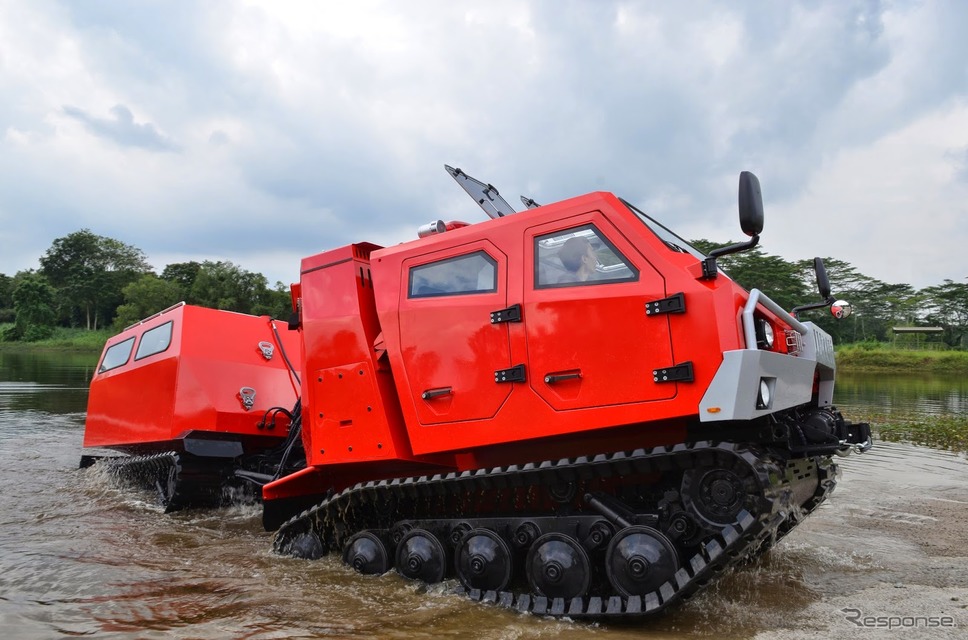 無限軌道災害対応車 Red Salamander《写真提供 モリタHD》