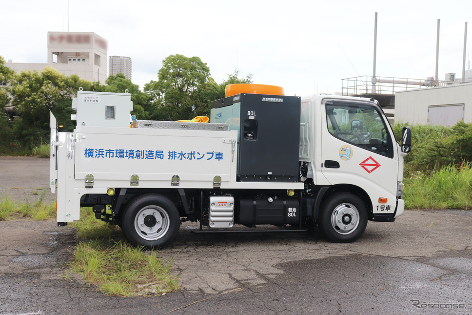 横浜市に納入された排水ポンプ車：準中型免許対応の車両をベース車に採用（2tトラック）《写真提供 モリタHD》