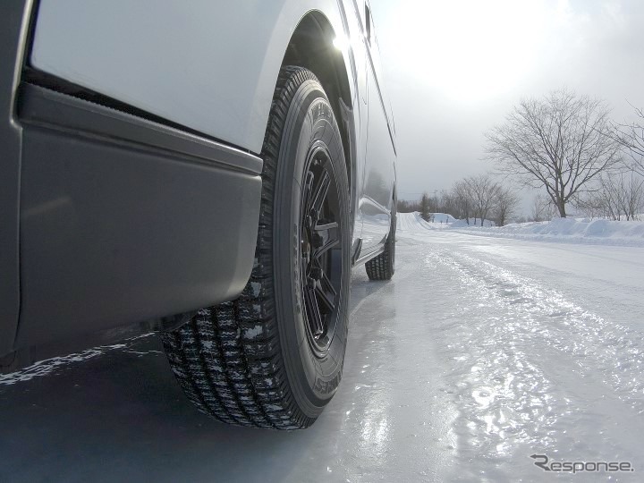 DELVEX 935《写真提供 TOYO TIRE》