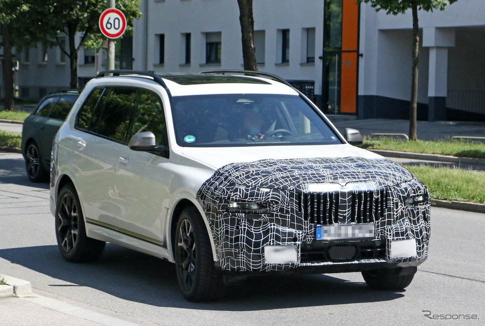 BMW X7 改良新型プロトタイプ（スクープ写真）《APOLLO NEWS SERVICE》