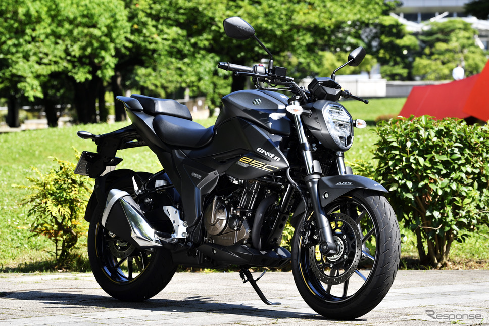 スズキ ジクサー250《写真撮影 雪岡直樹》