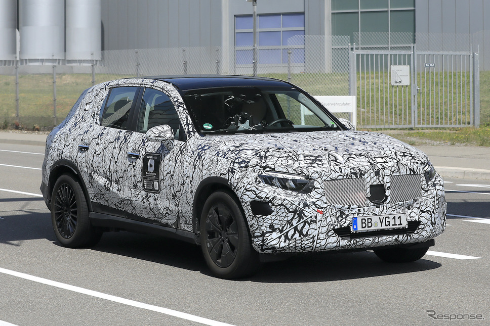 メルセデスベンツ GLC 次期型 プロトタイプ(スクープ写真)《APOLLO NEWS SERVICE》