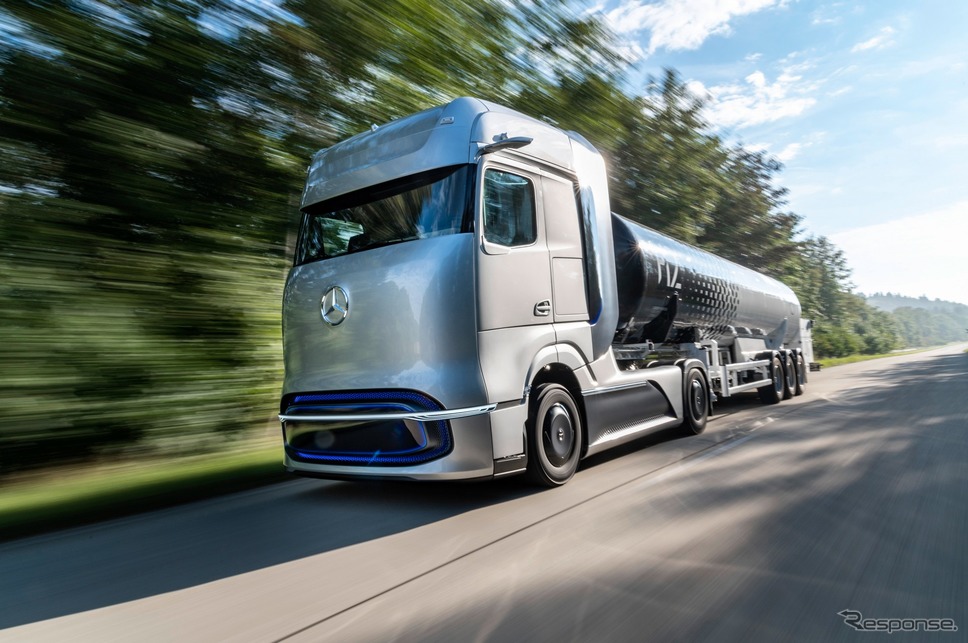 メルセデスベンツの次世代燃料電池トラックコンセプト、GenH2トラック《photo by Daimler Truck》