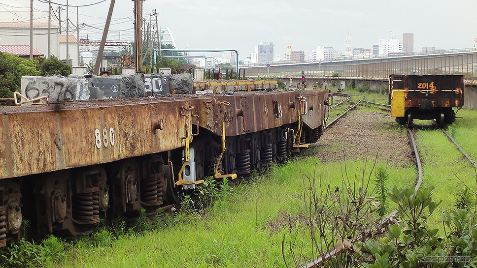 日本製鉄 関西製鉄所内にある専用線、正体不明の貨車の姿も《写真撮影 大野雅人》