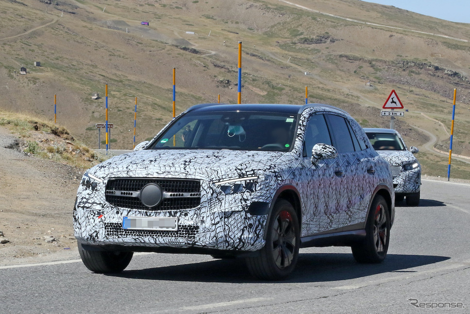 メルセデスベンツ GLC 次期型プロトタイプ(スクープ写真)《APOLLO NEWS SERVICE》
