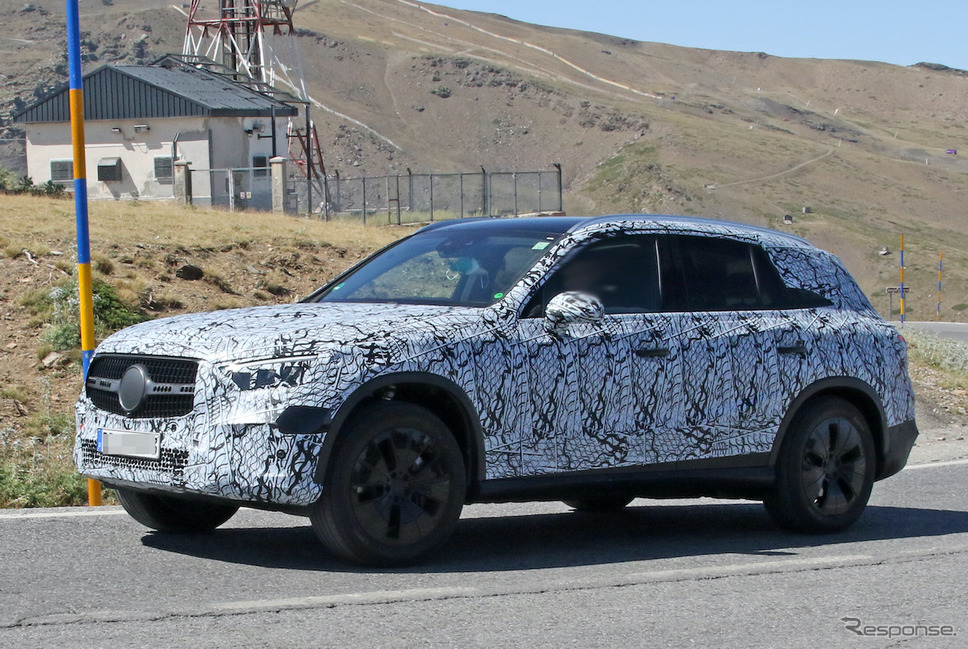 メルセデスベンツ GLC 次期型プロトタイプ(スクープ写真)《APOLLO NEWS SERVICE》