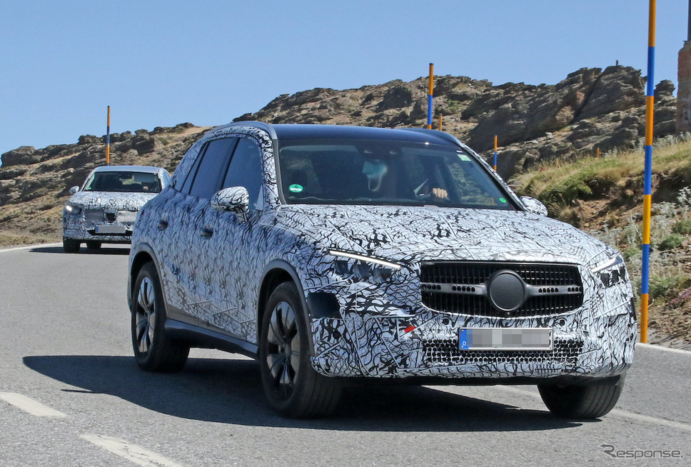 メルセデスベンツ GLC 次期型プロトタイプ(スクープ写真)《APOLLO NEWS SERVICE》