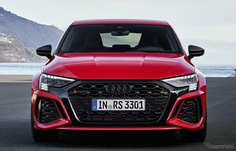 アウディ RS3 スポーツバック 新型《photo by Audi》