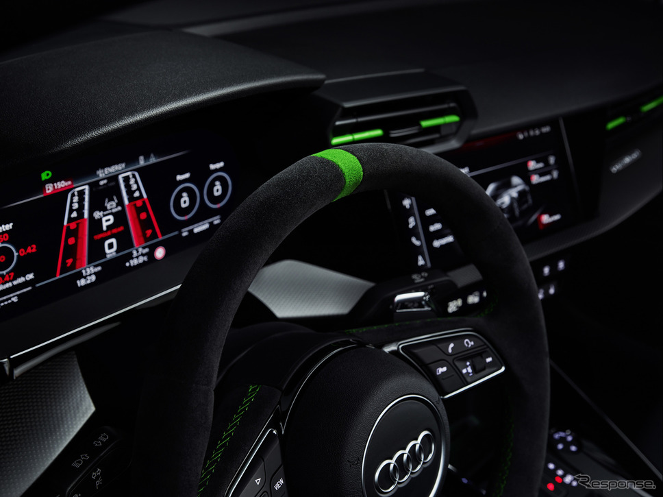 アウディ RS3 セダン 新型《photo by Audi》