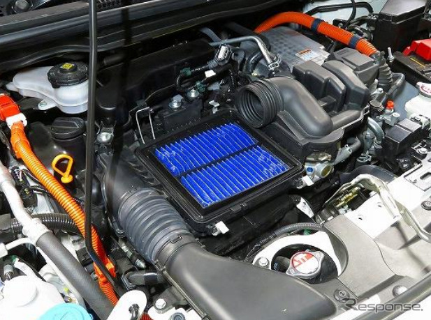 ホンダ フィットハイブリッド GR3用装着写真《写真提供 ブリッツ》