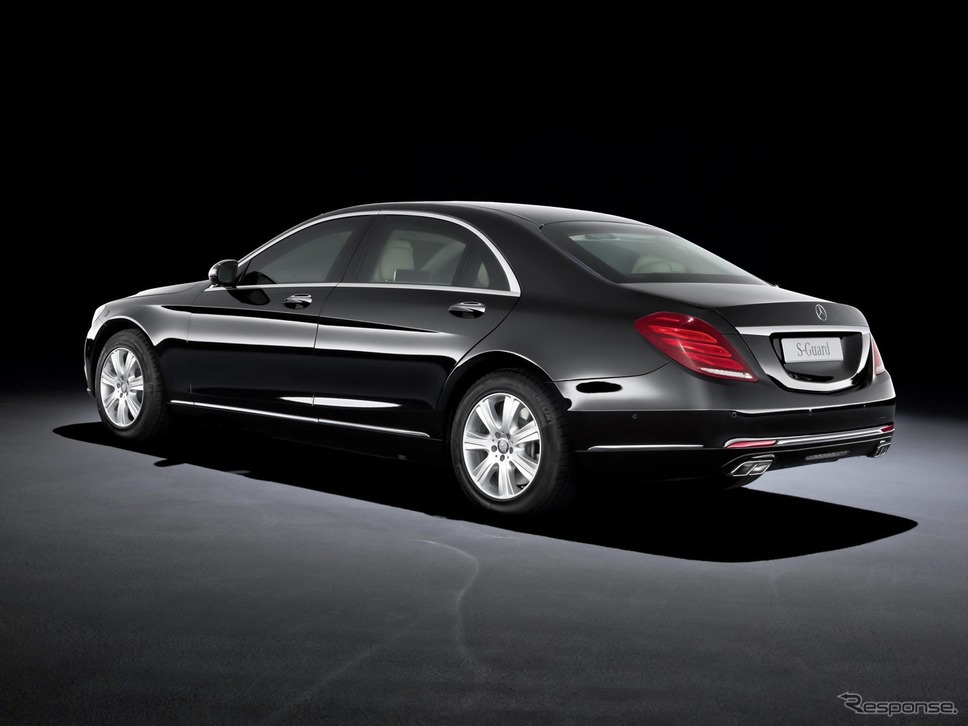従来型メルセデスベンツ Sクラス の「S600 ガード」(参考)《photo by Mercedes-Benz》