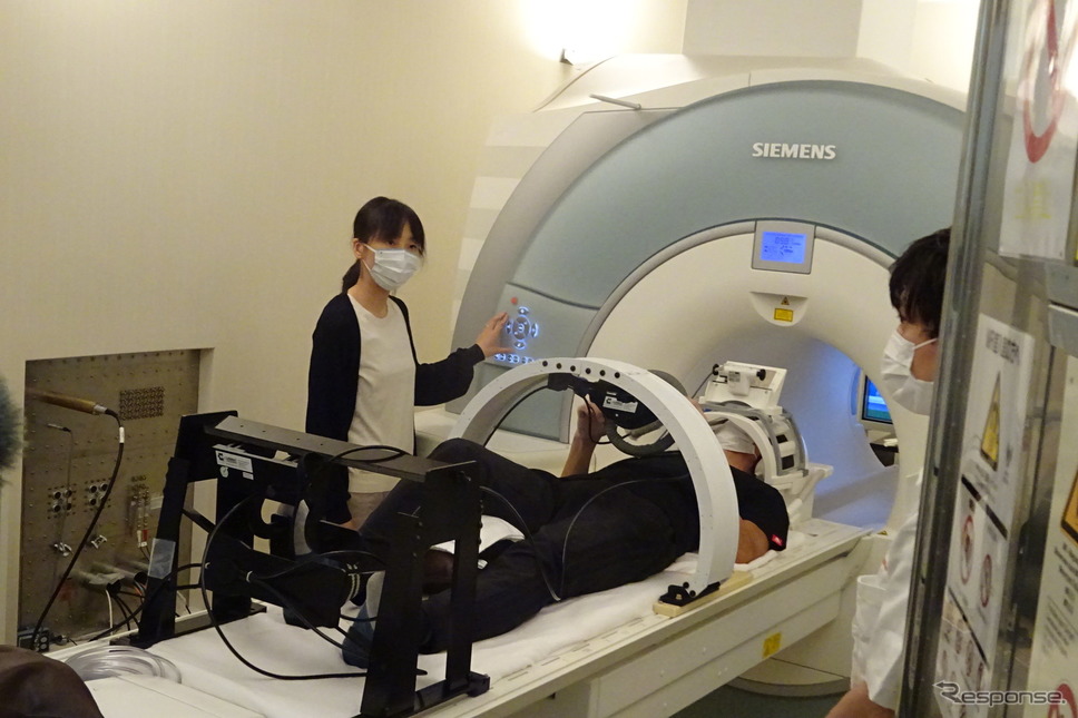 ホンダ：MRI用の運転シミュレーター《写真撮影 池原照雄》