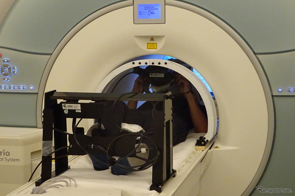 ホンダ：MRIで脳の活動を解析（千葉市のQST施設）《写真撮影 池原照雄》