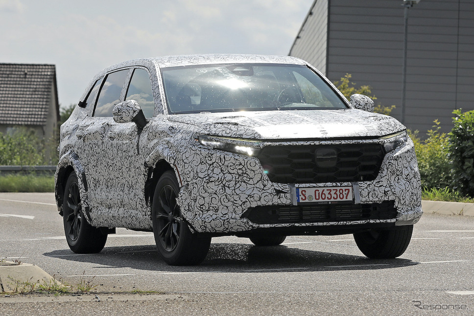 ホンダ CR-V 次期型プロトタイプ(スクープ写真)《APOLLO NEWS SERVICE》