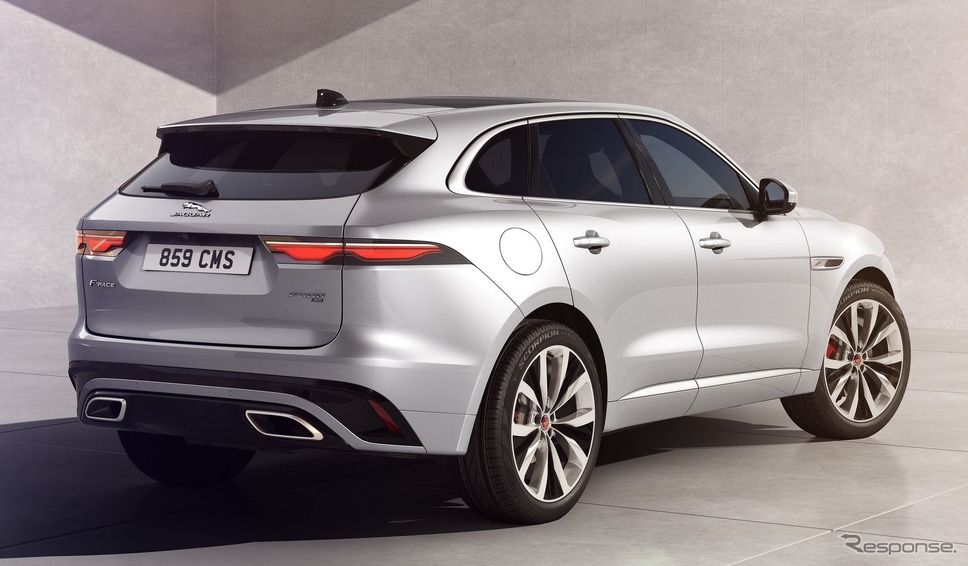 ジャガー F-PACE の2022年型の「R-ダイナミックブラック」《photo by Jaguar》