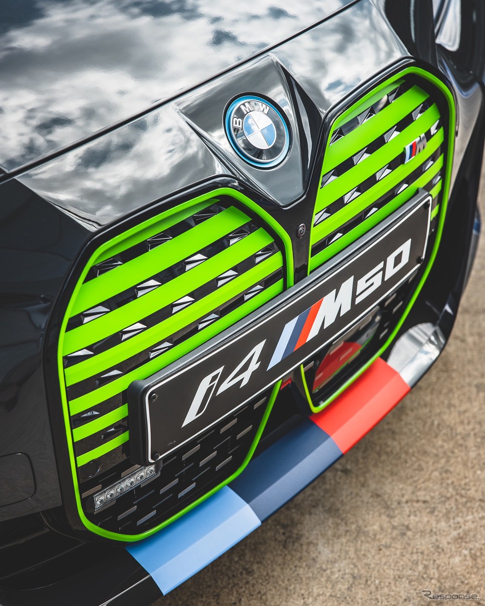 BMW i4 M50 の「MotoE ワールドカップ」セーフティカー《photo by BMW M》